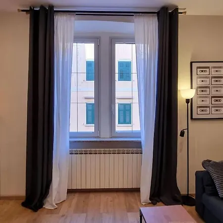 Lägenhet Lo-fi Theater